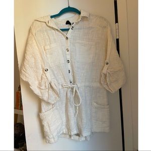 Free People white linen romper size Medium